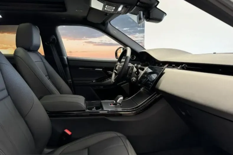 Land Rover Range Rover Evoque din 2024 cu 23.000 km - oferta LAN254587 - foto 6