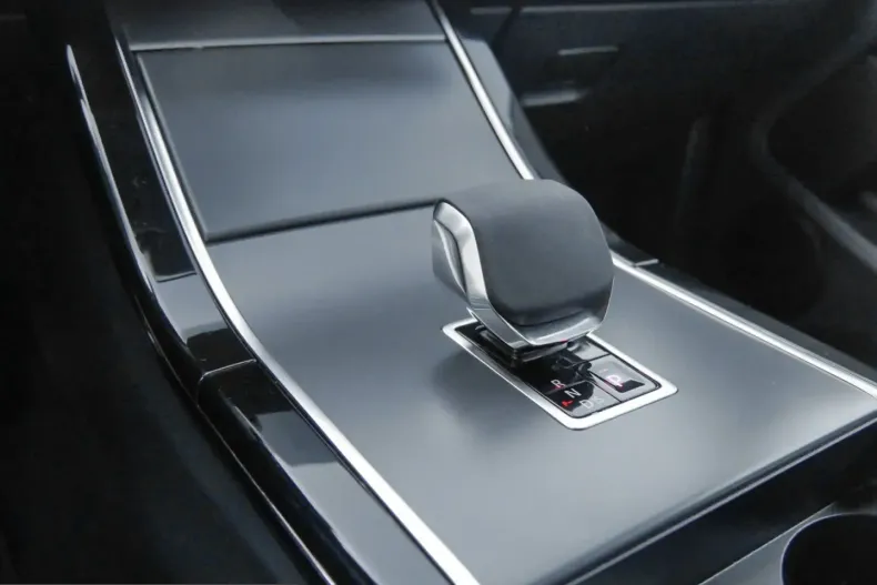 Land Rover Range Rover Evoque din 2024 cu 25.100 km - oferta LAN254589 - foto 14