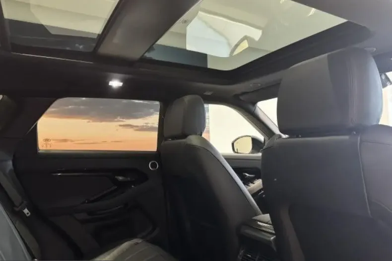 Land Rover Range Rover Evoque din 2024 cu 12.800 km - oferta LAN254590 - foto 12