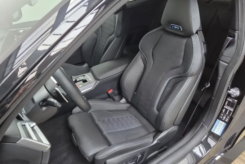 BMW M4 (Seria 4) din 2025 cu 4.270 km - oferta BMW254595 - foto 17