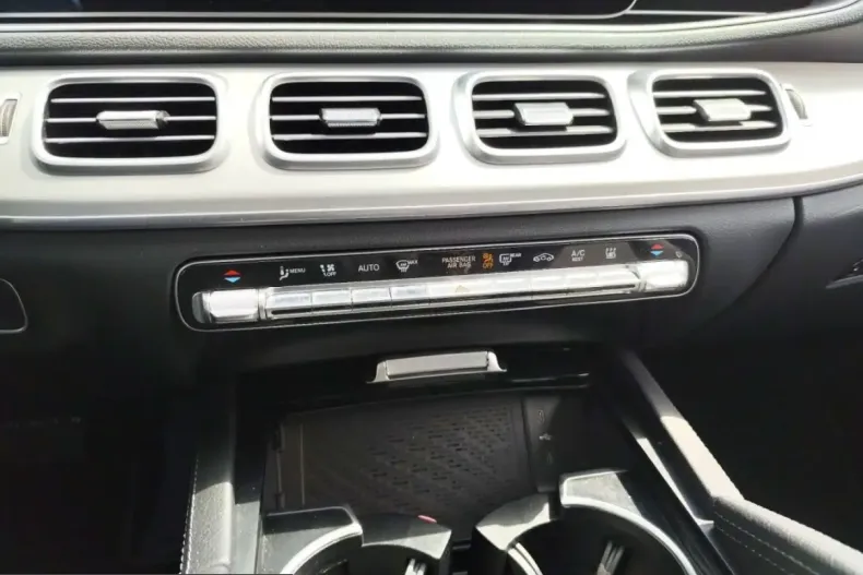 Mercedes-Benz GLE 400 (Clasa GLE) din 2025 cu 14.869 km - oferta MER254596 - foto 14