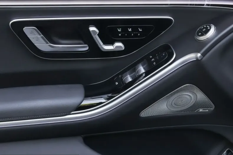 Mercedes-Benz S 450 (Clasa S) din 2025 cu 14.164 km - oferta MER254597 - foto 17