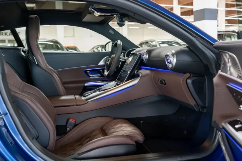 Mercedes-Benz AMG GT (Clasa GT) din 2025 cu 15.938 km - oferta MER254602 - foto 8