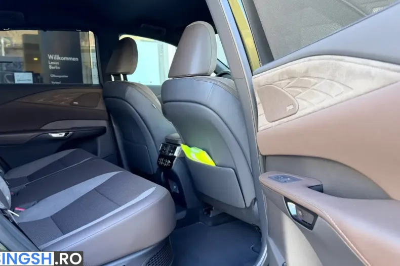Lexus RX 450 din 2026 cu 800 km - oferta LEX254621 - foto 7