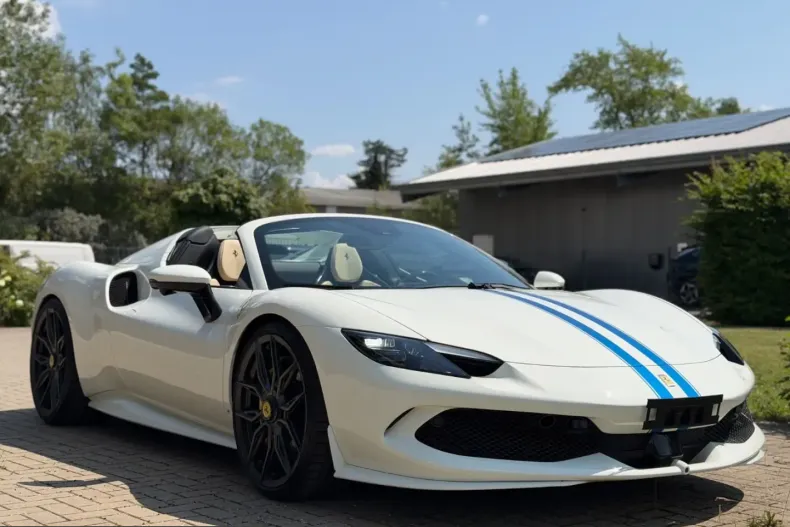 Ferrari 296 GTS din 2025 cu 6.000 km - oferta FER254624 - foto 5