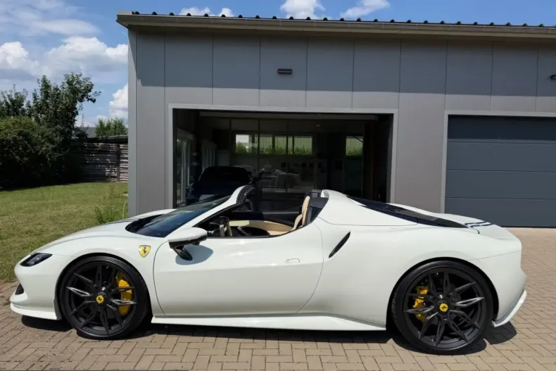 Ferrari 296 GTS din 2025 cu 6.000 km - oferta FER254624 - foto 24