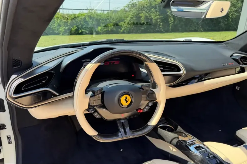 Ferrari 296 GTS din 2025 cu 6.000 km - oferta FER254624 - foto 28