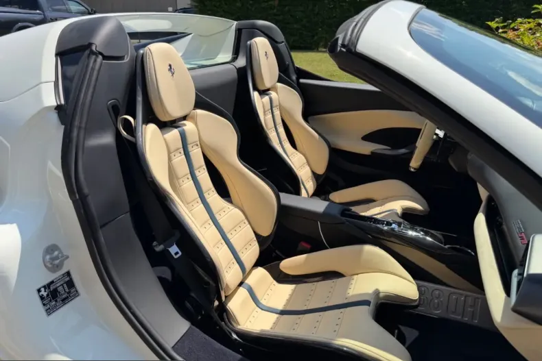 Ferrari 296 GTS din 2025 cu 6.000 km - oferta FER254624 - foto 31