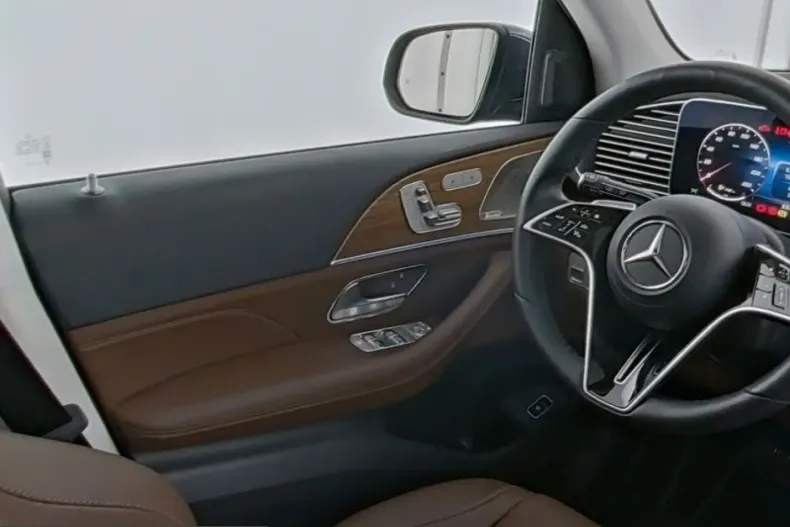 Mercedes-Benz GLE 350 (Clasa GLE) din 2025 cu 22.074 km - oferta MER254627 - foto 8