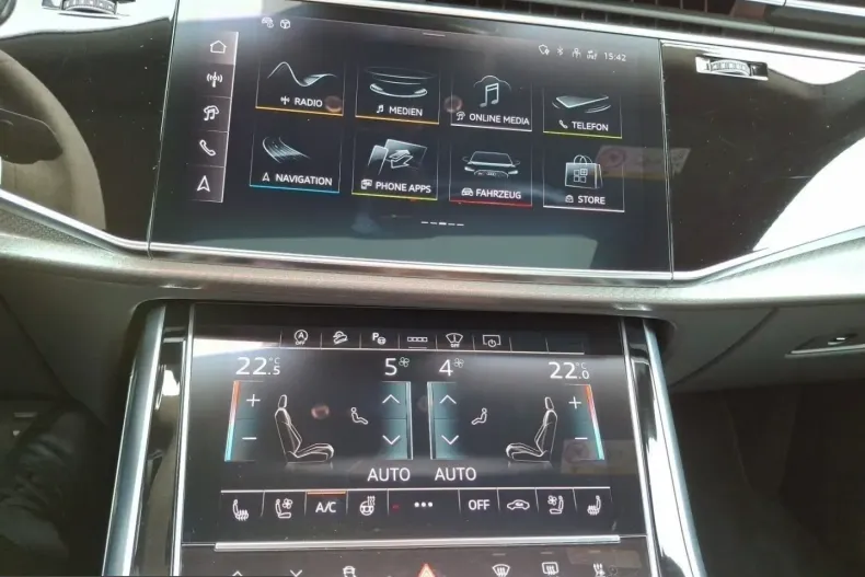 Audi RSQ8 din 2025 cu 12.050 km - oferta AUD254629 - foto 10