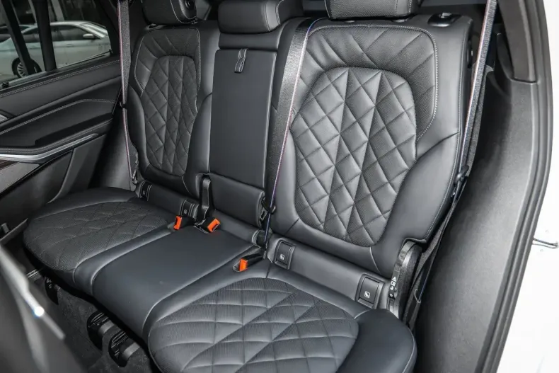 BMW X5 (Seria X) din 2025 cu 27.605 km - oferta BMW254655 - foto 18