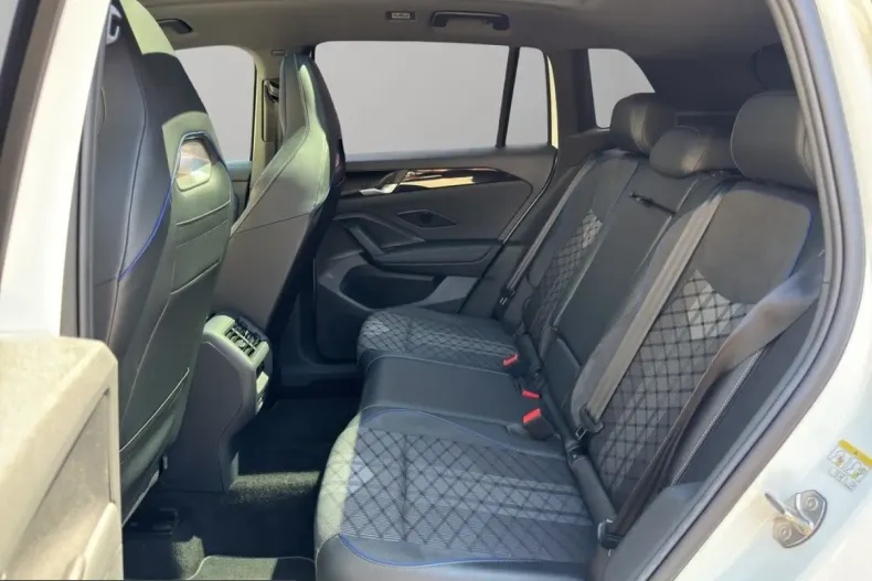 Volkswagen Tiguan din 2025 cu 29.300 km - oferta VOL254665 - foto 17