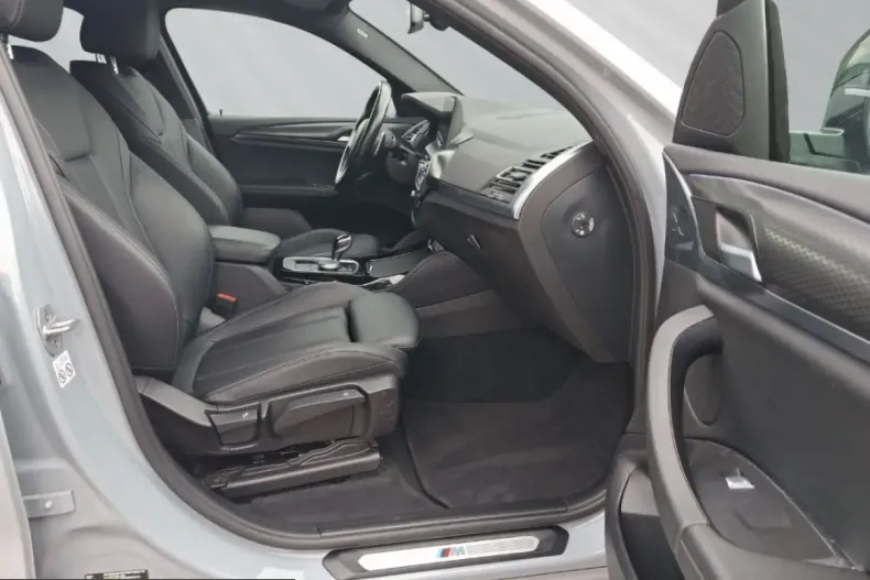 BMW X4 (Seria X) din 2023 cu 75.599 km - oferta BMW254678 - foto 13