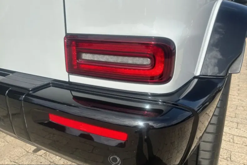 Mercedes-Benz G 450 (Clasa G) din 2025 cu 34.984 km - oferta MER254689 - foto 10