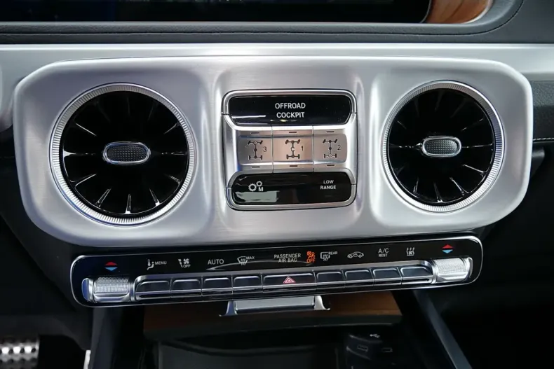 Mercedes-Benz G 450 (Clasa G) din 2026 cu 8.378 km - oferta MER254692 - foto 12
