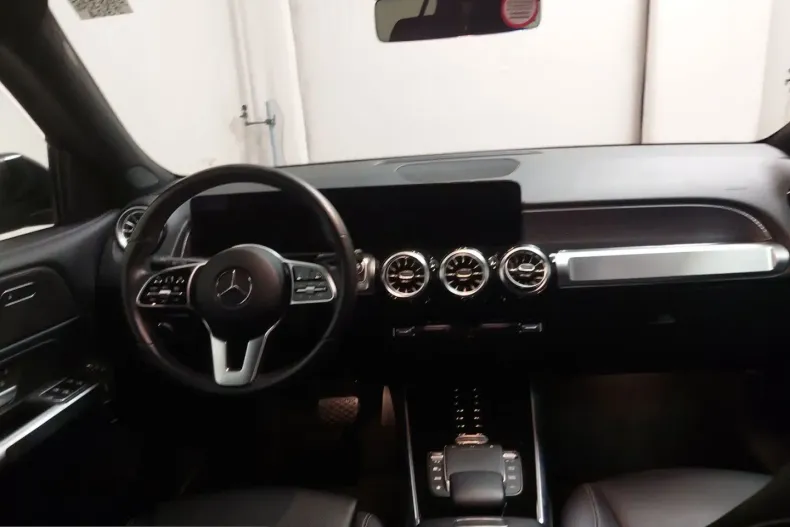 Mercedes-Benz GLB 200 (Clasa GLB) din 2023 cu 87.592 km - oferta MER254702 - foto 18