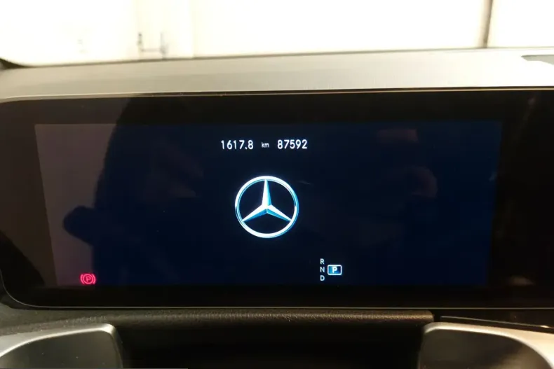 Mercedes-Benz GLB 200 (Clasa GLB) din 2023 cu 87.592 km - oferta MER254702 - foto 22