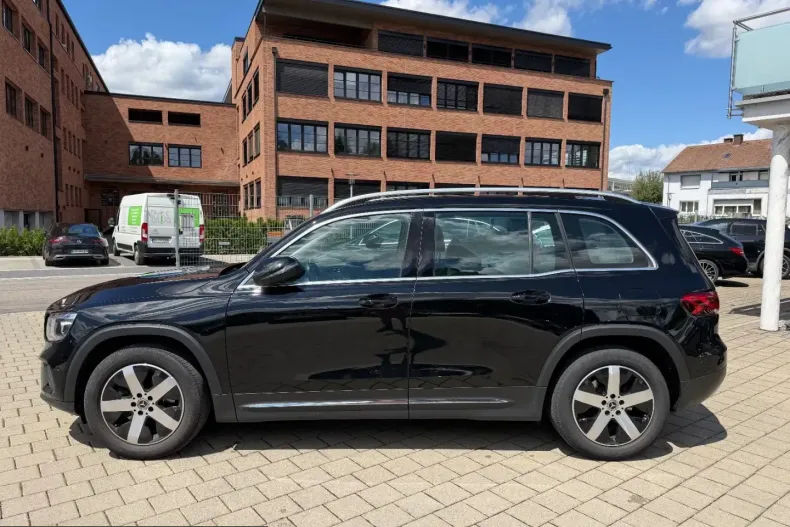 Mercedes-Benz GLB 200 (Clasa GLB) din 2023 cu 118.000 km - oferta MER254704 - foto 5
