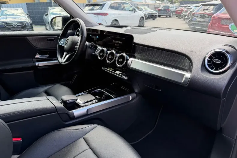 Mercedes-Benz GLB 200 (Clasa GLB) din 2023 cu 118.000 km - oferta MER254704 - foto 14
