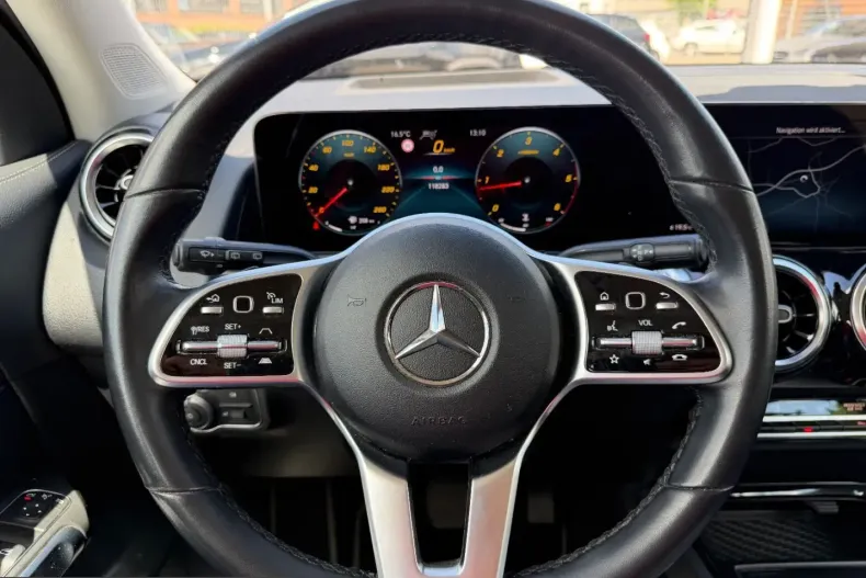 Mercedes-Benz GLB 200 (Clasa GLB) din 2023 cu 118.000 km - oferta MER254704 - foto 19