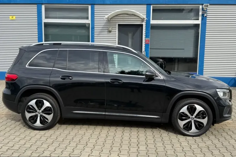 Mercedes-Benz GLB 200 (Clasa GLB) din 2023 cu 120.250 km - oferta MER254705 - foto 4