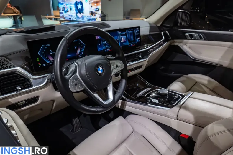 BMW X7 (Seria X) din 2023 cu 33.800 km - oferta BMW254706 - foto 13