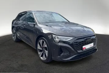 Audi Q8 din 2023 - oferta AUD254711