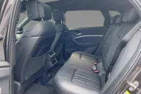 Audi Q8 din 2023 cu 24.416 km - oferta AUD254711 - foto 6