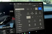 Tesla Model 3 din 2025 cu 55.781 km - oferta TES254715 - foto 7
