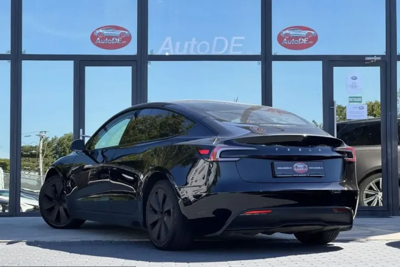 Tesla Model 3 din 2025 cu 55.781 km - oferta TES254715 - foto 15