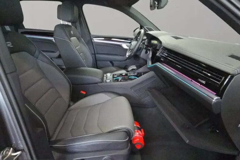 Volkswagen Touareg din 2025 cu 22.900 km - oferta VOL254717 - foto 16