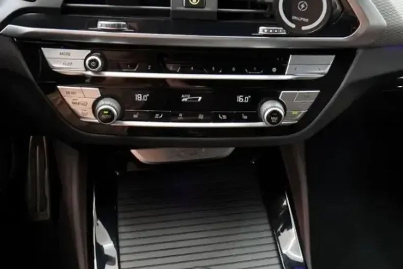 BMW X4 (Seria X) din 2021 cu 98.000 km - oferta BMW254719 - foto 13