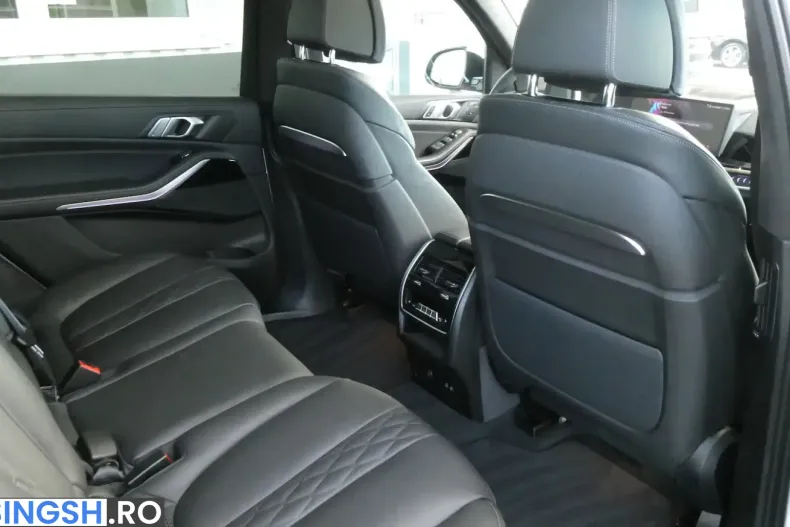 BMW X7 (Seria X) din 2024 cu 56.191 km - oferta BMW254720 - foto 12