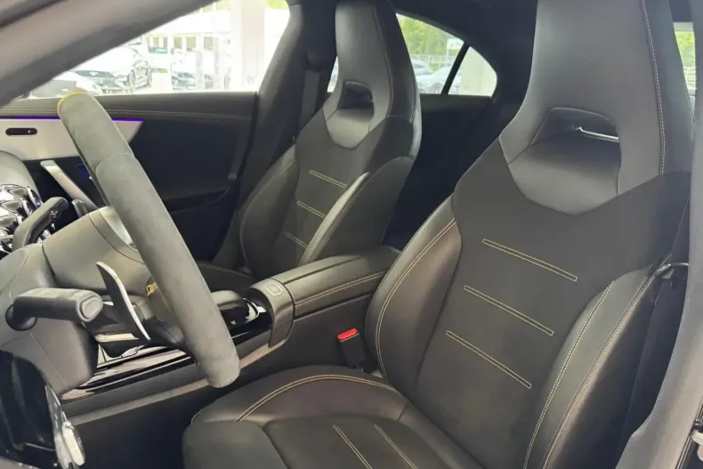 Mercedes-Benz CLA 45 AMG (Clasa CLA) din 2023 cu 70.528 km - oferta MER254723 - foto 21