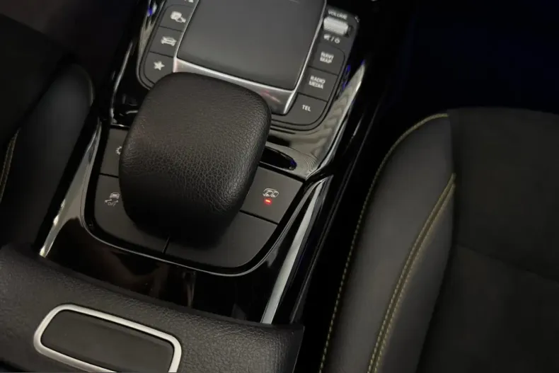 Mercedes-Benz CLA 45 AMG (Clasa CLA) din 2023 cu 70.528 km - oferta MER254723 - foto 23