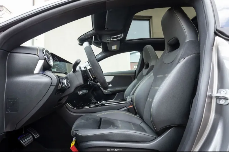 Mercedes-Benz CLA 45 AMG (Clasa CLA) din 2025 cu 19.997 km - oferta MER254724 - foto 13