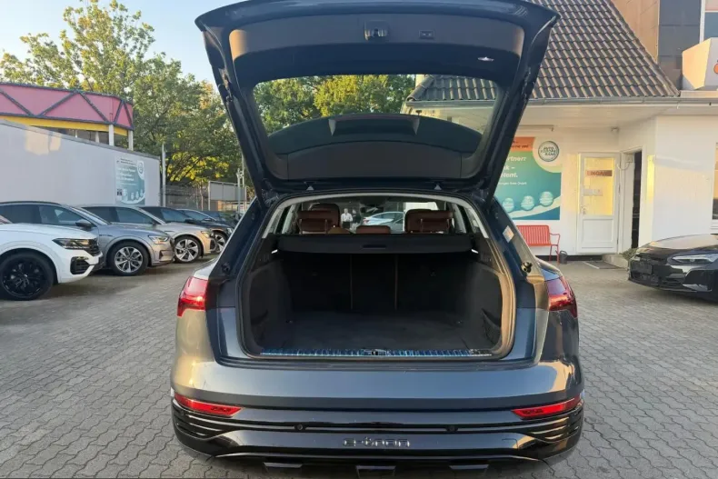 Audi Q8 din 2023 cu 45.450 km - oferta AUD254726 - foto 10