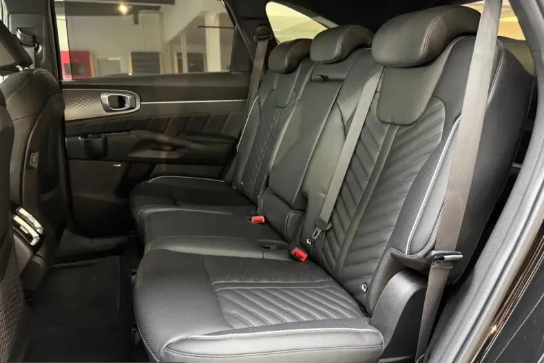Kia Sorento din 2024 cu 30.000 km - oferta KIA254729 - foto 28