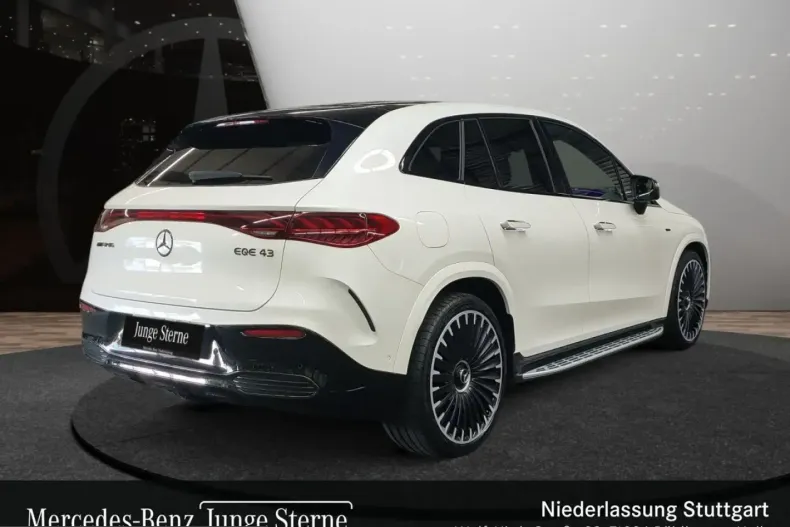 Mercedes-Benz EQE (Clasa E) din 2023 cu 16.072 km - oferta MER254734 - foto 5