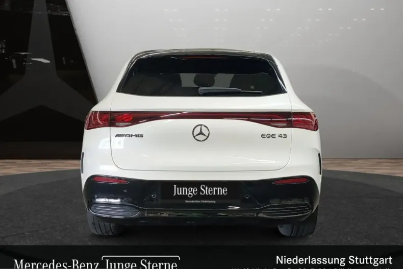 Mercedes-Benz EQE (Clasa E) din 2023 cu 16.072 km - oferta MER254734 - foto 6
