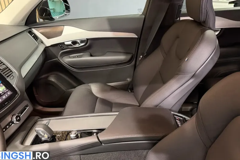Volvo XC90 din 2024 cu 65.555 km - oferta VOL254741 - foto 12