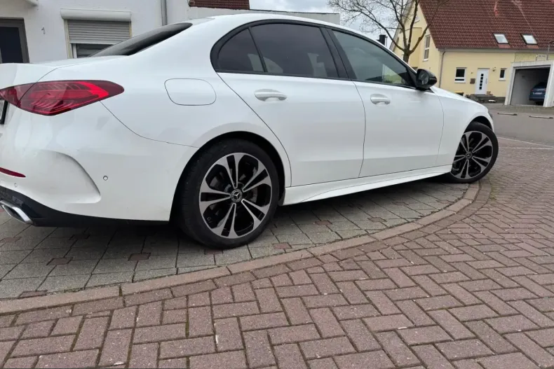 Mercedes-Benz C 220 (Clasa C) din 2022 cu 125.900 km - oferta MER254744 - foto 3