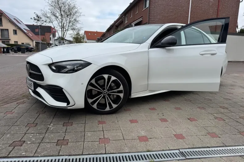 Mercedes-Benz C 220 (Clasa C) din 2022 cu 125.900 km - oferta MER254744 - foto 5