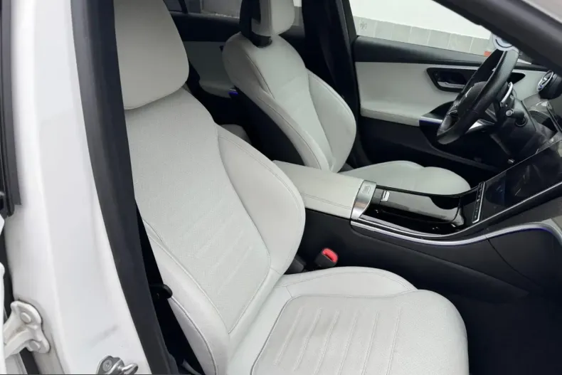 Mercedes-Benz C 220 (Clasa C) din 2022 cu 125.900 km - oferta MER254744 - foto 13