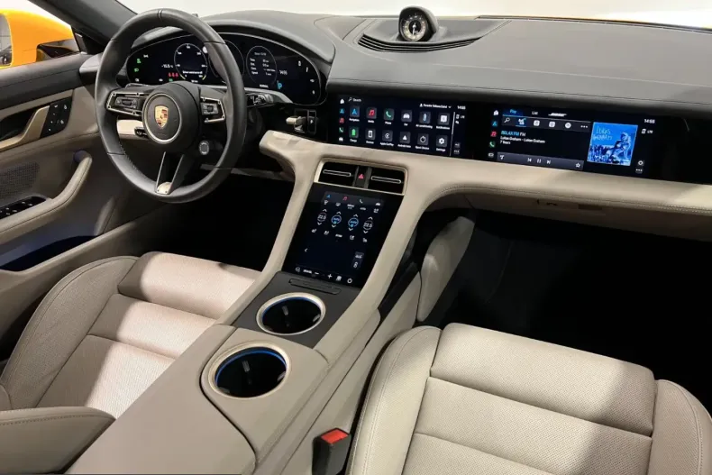 Porsche Taycan din 2023 cu 40.000 km - oferta POR254747 - foto 22