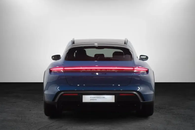 Porsche Taycan din 2023 cu 45.000 km - oferta POR254750 - foto 6