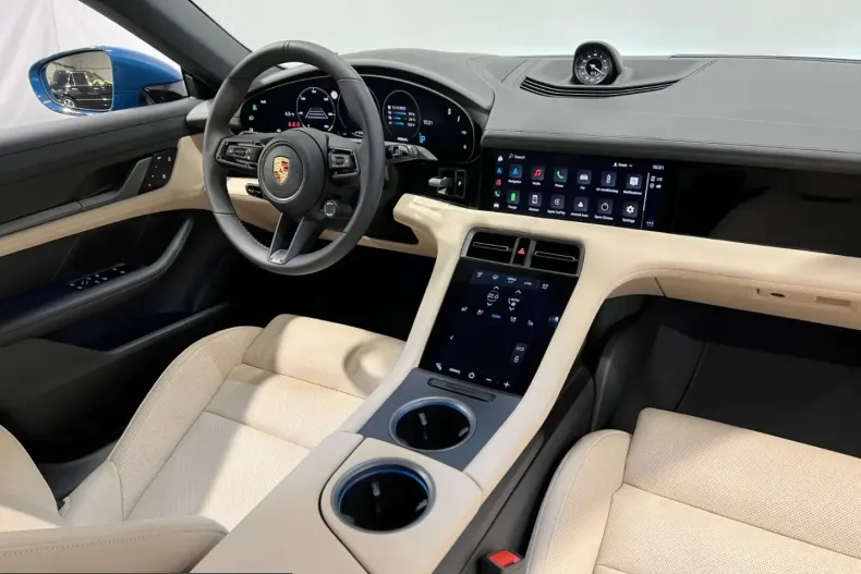 Porsche Taycan din 2023 cu 45.000 km - oferta POR254750 - foto 19