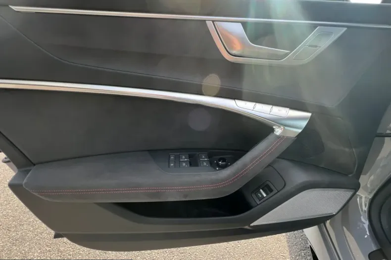 Audi RS7 din 2025 cu 8.800 km - oferta AUD254753 - foto 12