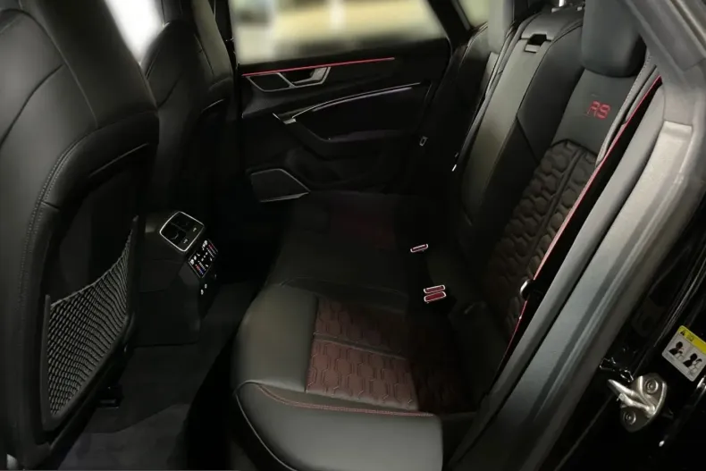 Audi RS7 din 2025 cu 11.526 km - oferta AUD254755 - foto 11