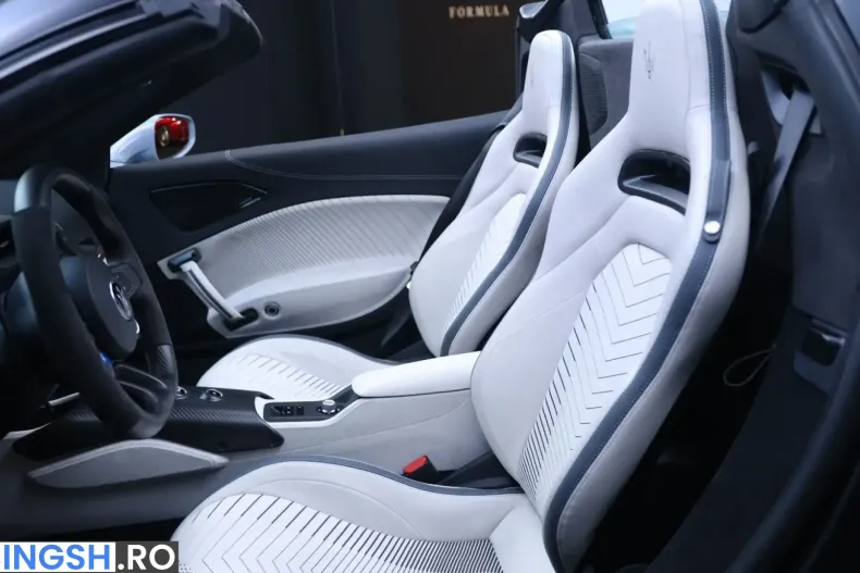 Maserati MC20 din 2025 cu 4.000 km - oferta MAS254756 - foto 2